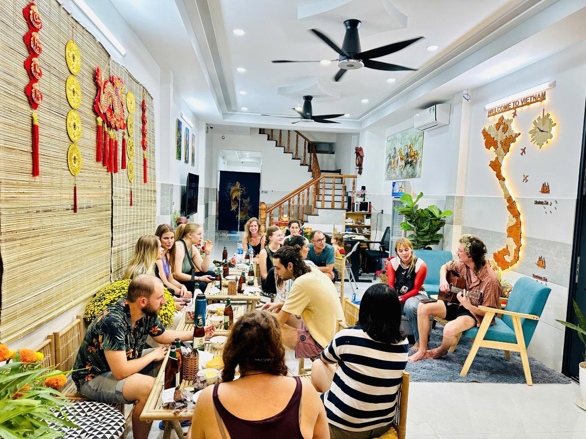Aloha Saigon Premium Hostel By Local Travel Experts - Newly Opened, Less-Touristy Location, Spacious Rooms, Glass Shower Bathroom, Free Breakfast & Walking Tour Thành Pho Ho Chí Minh Esterno foto
