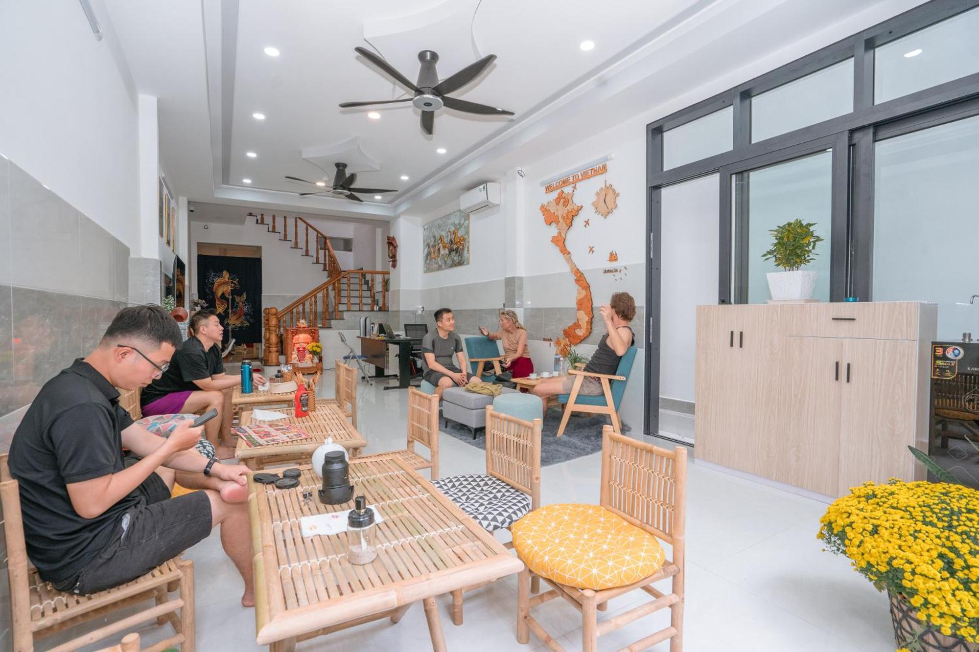 Aloha Saigon Premium Hostel By Local Travel Experts - Newly Opened, Less-Touristy Location, Spacious Rooms, Glass Shower Bathroom, Free Breakfast & Walking Tour Thành Pho Ho Chí Minh Esterno foto
