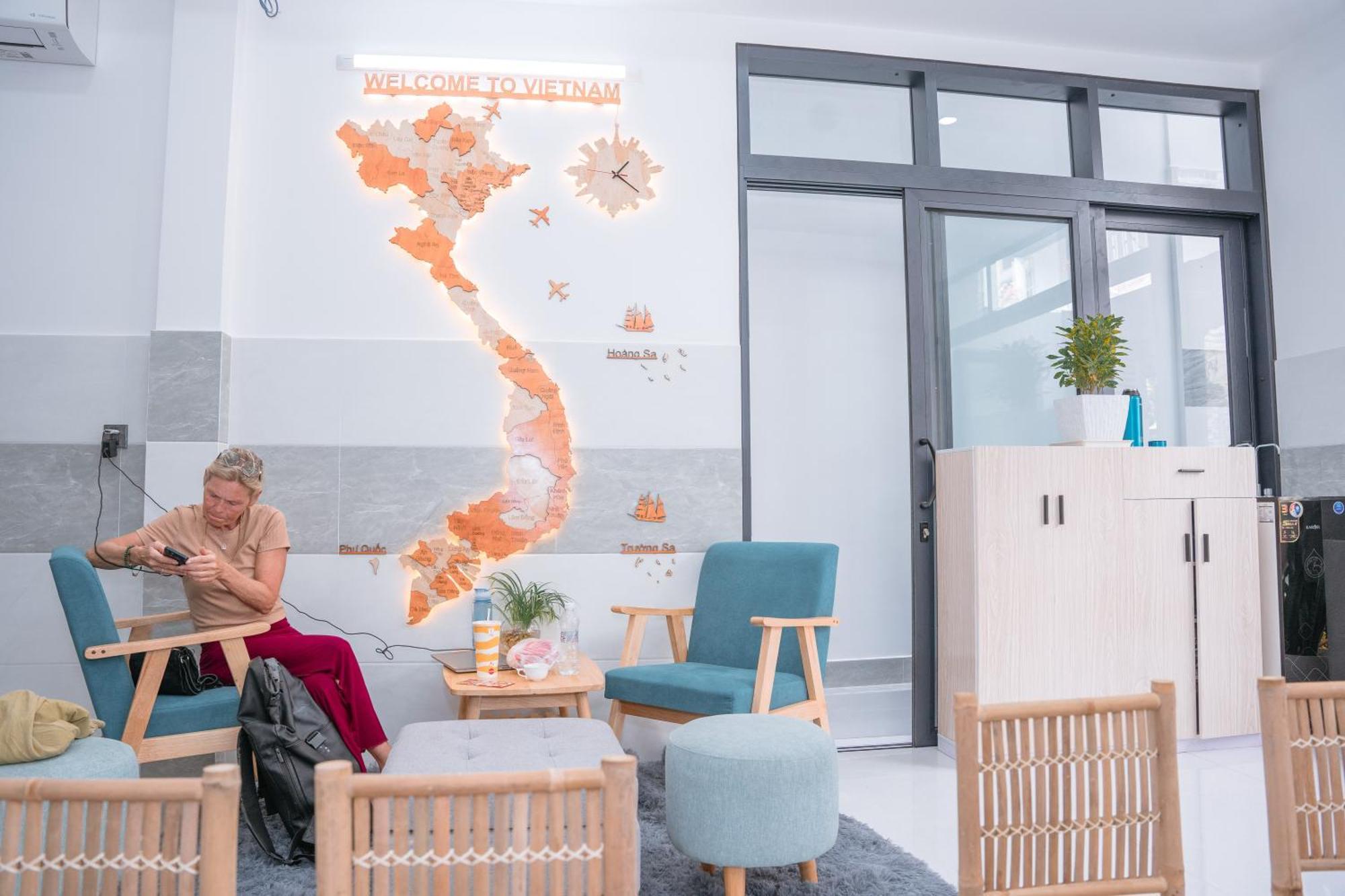 Aloha Saigon Premium Hostel By Local Travel Experts - Newly Opened, Less-Touristy Location, Spacious Rooms, Glass Shower Bathroom, Free Breakfast & Walking Tour Thành Pho Ho Chí Minh Esterno foto