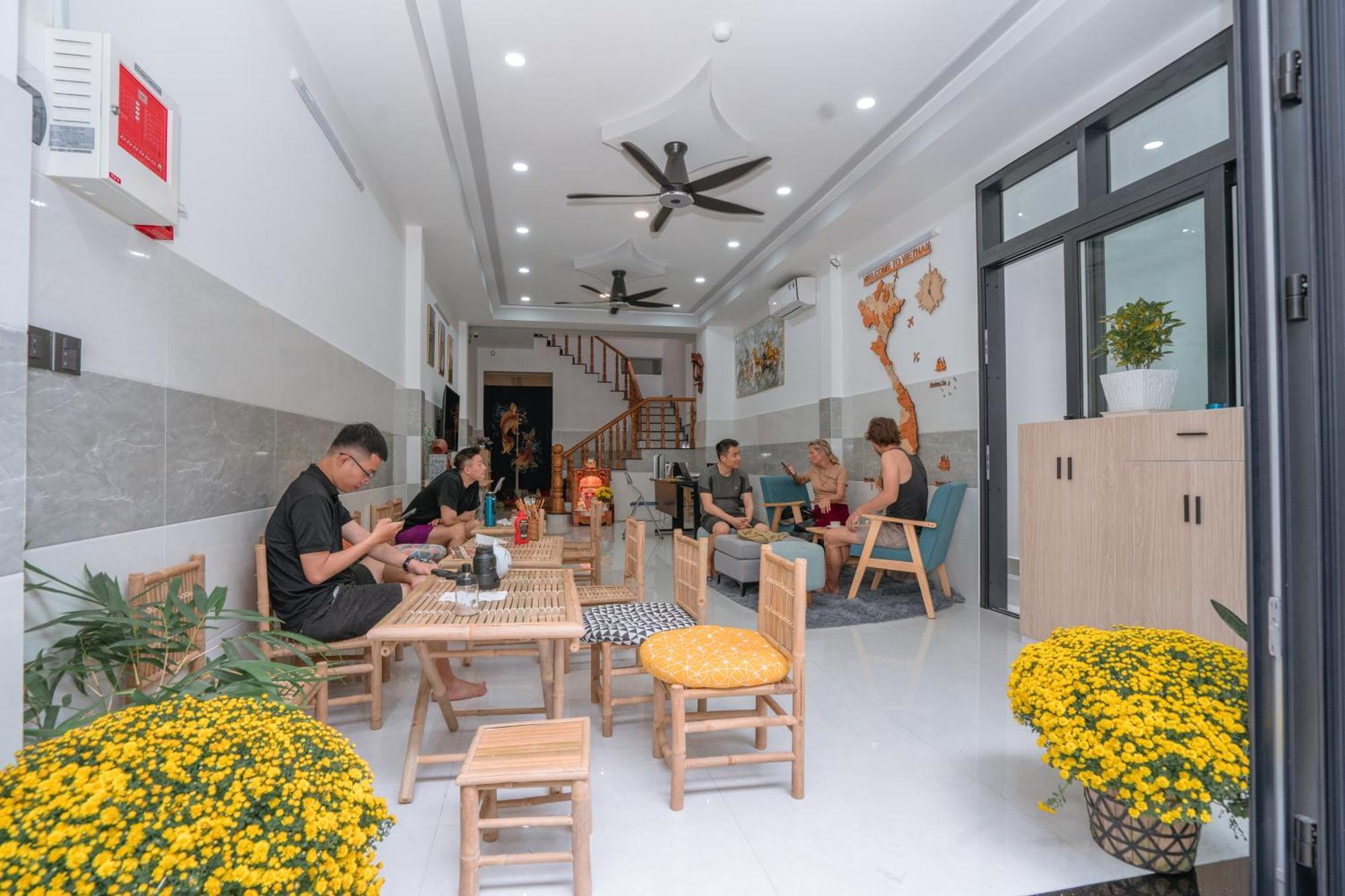 Aloha Saigon Premium Hostel By Local Travel Experts - Newly Opened, Less-Touristy Location, Spacious Rooms, Glass Shower Bathroom, Free Breakfast & Walking Tour Thành Pho Ho Chí Minh Esterno foto