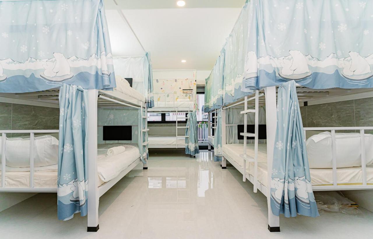 Aloha Saigon Premium Hostel By Local Travel Experts - Newly Opened, Less-Touristy Location, Spacious Rooms, Glass Shower Bathroom, Free Breakfast & Walking Tour Thành Pho Ho Chí Minh Esterno foto